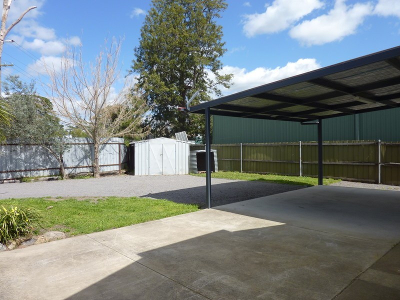 4 Cowslip Street, Violet Town VIC 3669