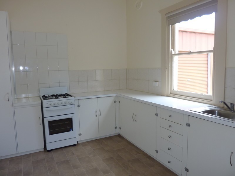 4 Cowslip Street, Violet Town VIC 3669