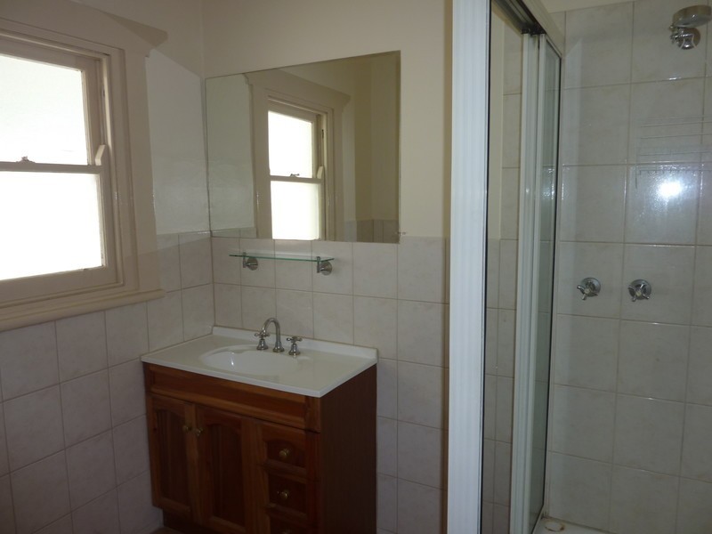 4 Cowslip Street, Violet Town VIC 3669