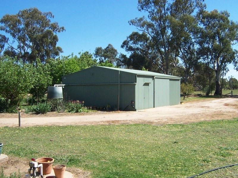 19 Glenfern Crt, Benalla VIC 3672