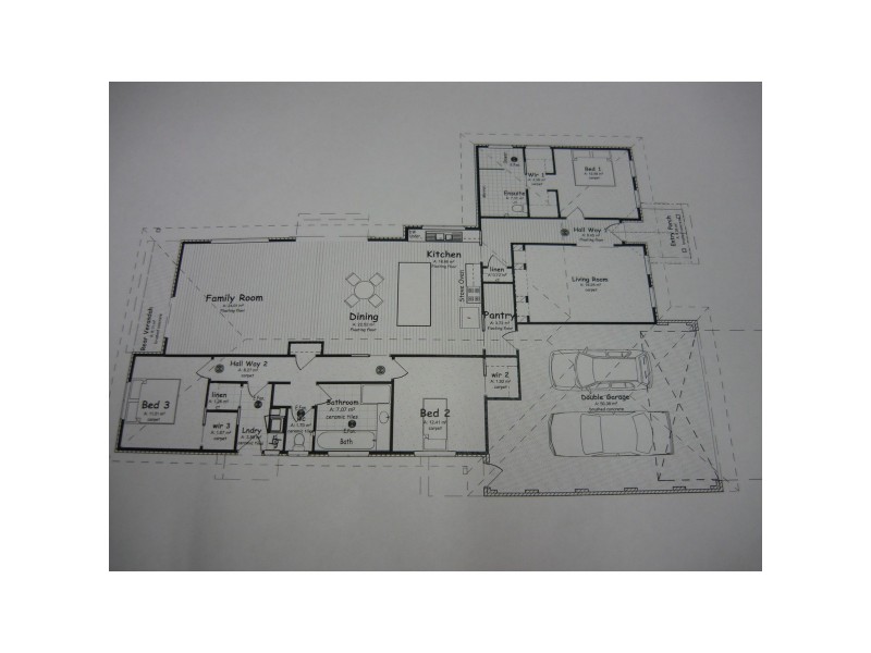 16 Sir Edward Drive, Benalla VIC 3672 Floorplan