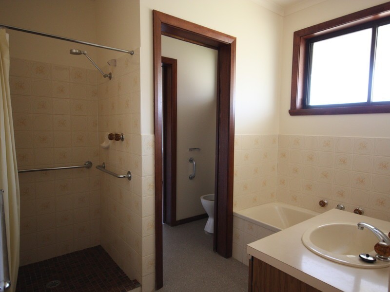 2/41 Waller  Street, Benalla VIC 3672