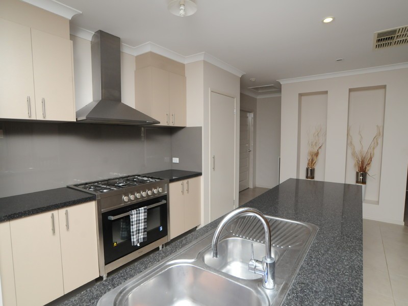 18 Stapleton Court, Benalla VIC 3672