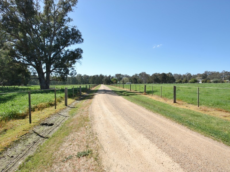 112 Crawford Rd, Benalla VIC 3672