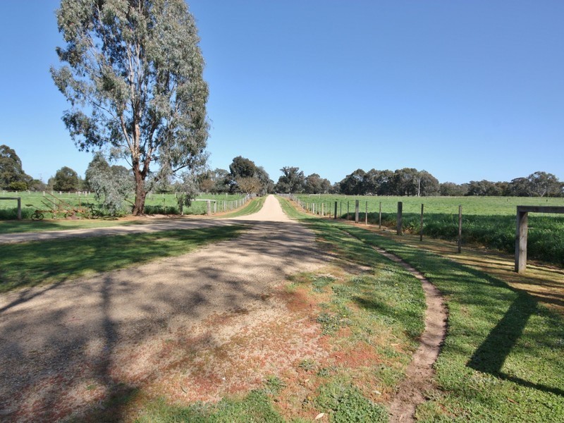 112 Crawford Rd, Benalla VIC 3672