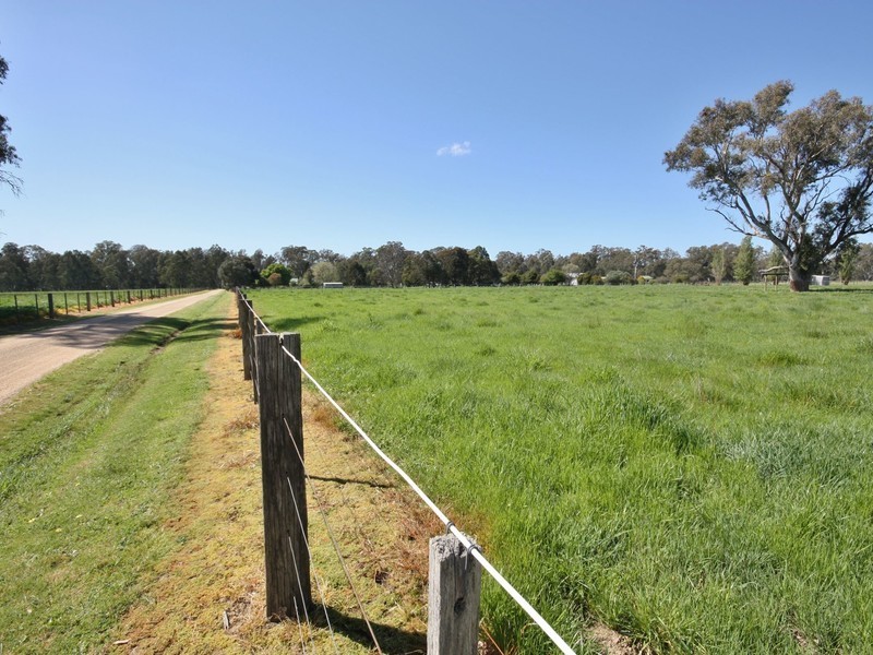 Crawford Road, Benalla VIC 3672