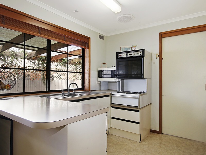 2/18 Killena Avenue, Benalla VIC 3672