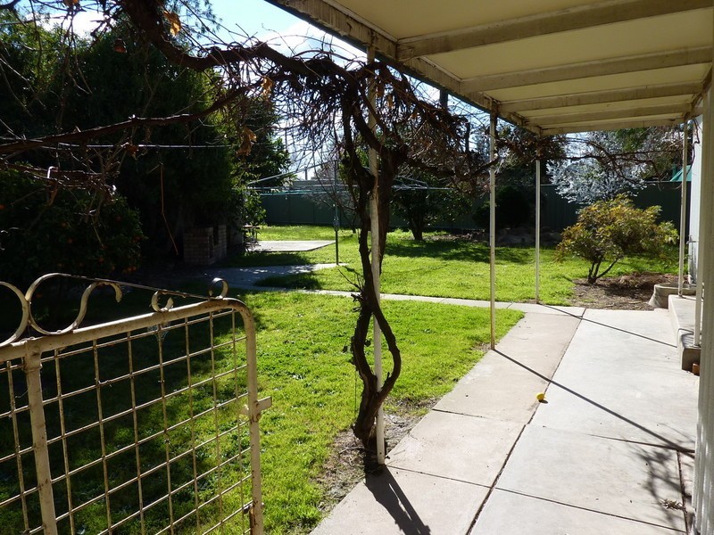 14 Dunlop Place, Benalla VIC 3672