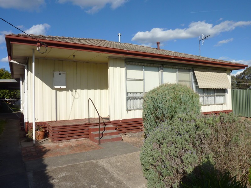 12 Graeme Court, Benalla VIC 3672