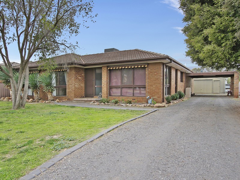 108 Coish Avenue, Benalla VIC 3672