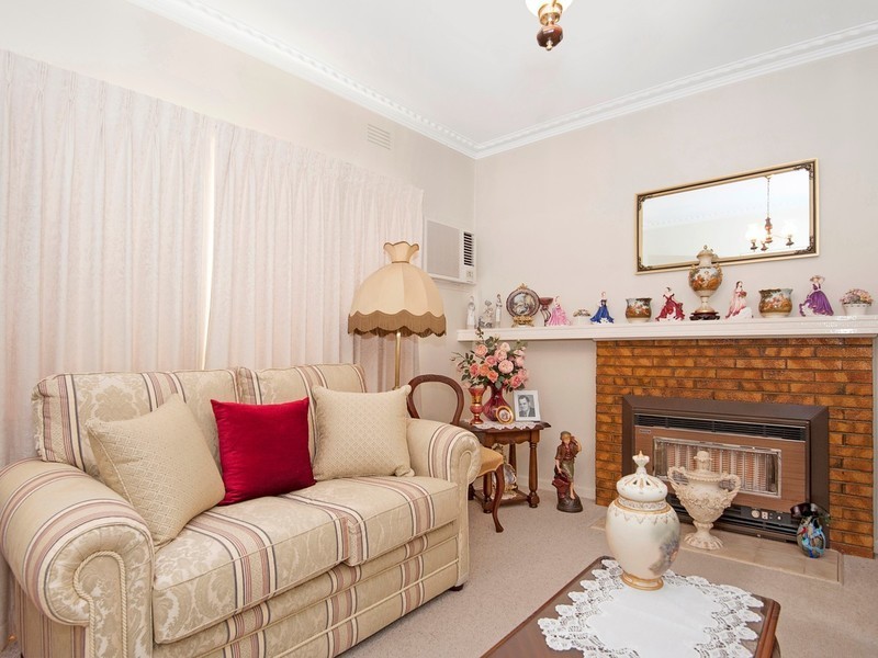 13 Amos Avenue, Benalla VIC 3672