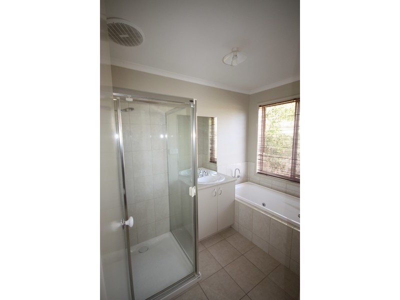 28 Kilfeera Road, Benalla VIC 3672