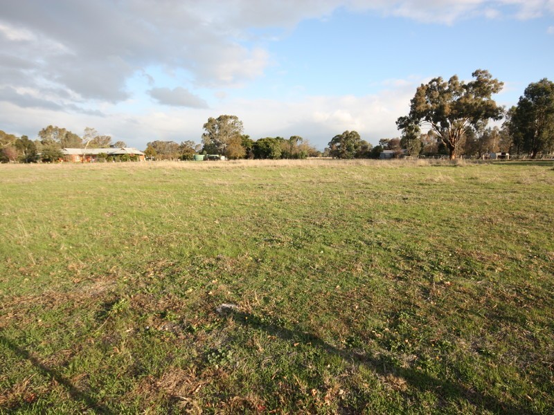 63 Hairs Lane, Benalla VIC 3672