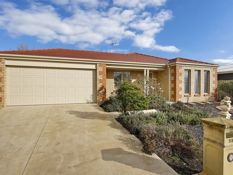 28 Kilfeera Road, Benalla VIC 3672