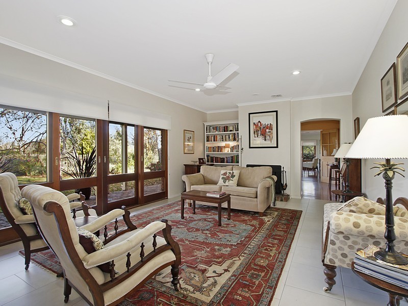 15 Grant Drive, Benalla VIC 3672