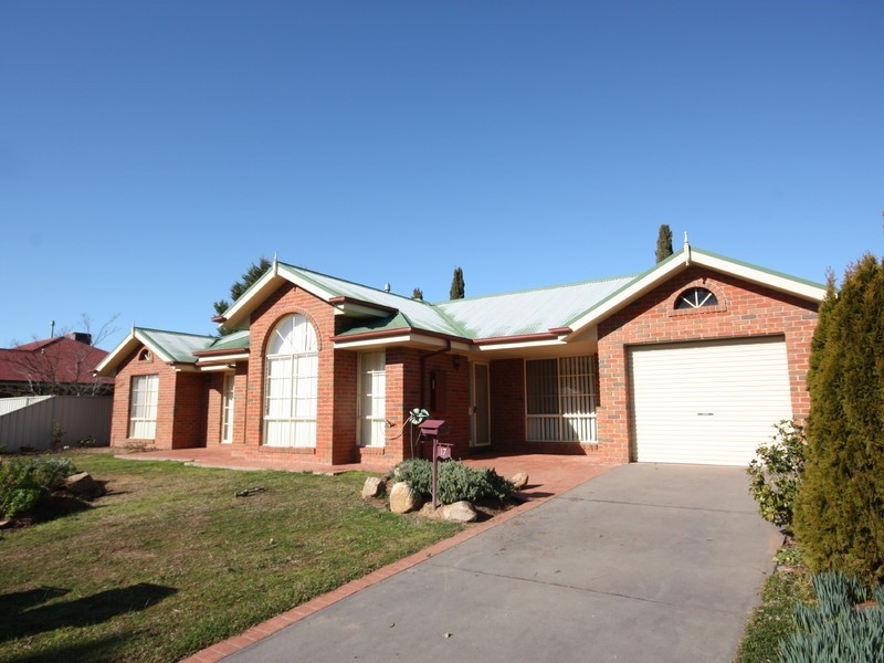 17 Grubissa Court, Benalla VIC 3672