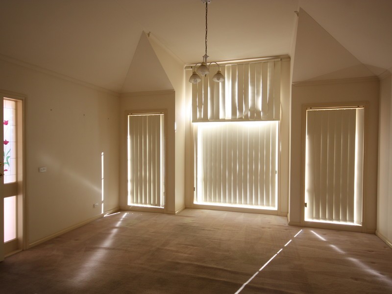 17 Grubissa Court, Benalla VIC 3672