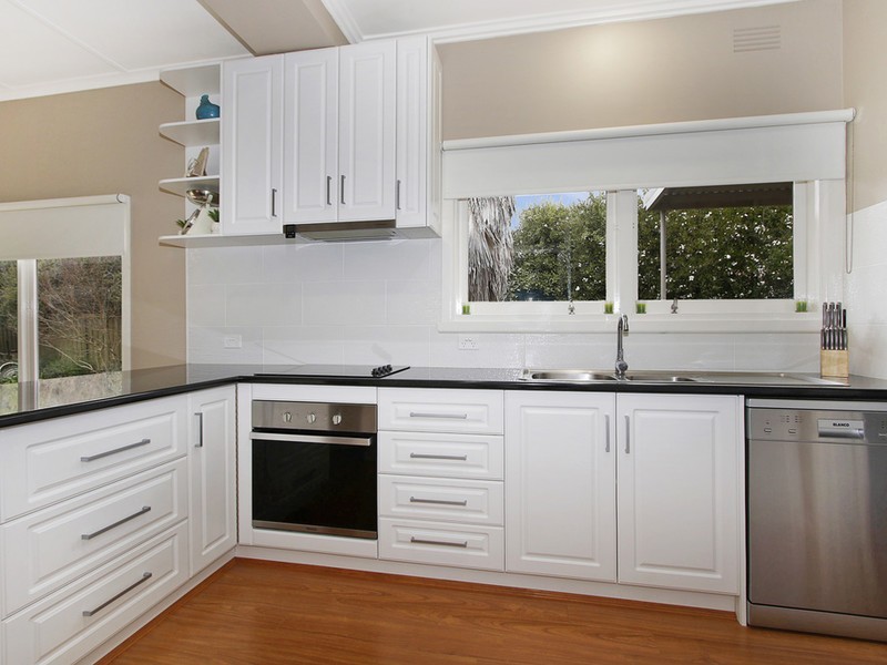 13 Quantrill Avenue, Benalla VIC 3672