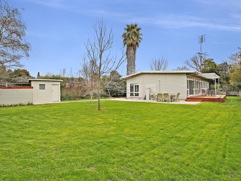 13 Quantrill Avenue, Benalla VIC 3672