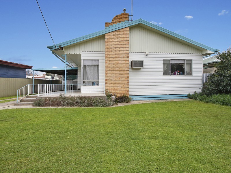 28 Dunn Street, Benalla VIC 3672