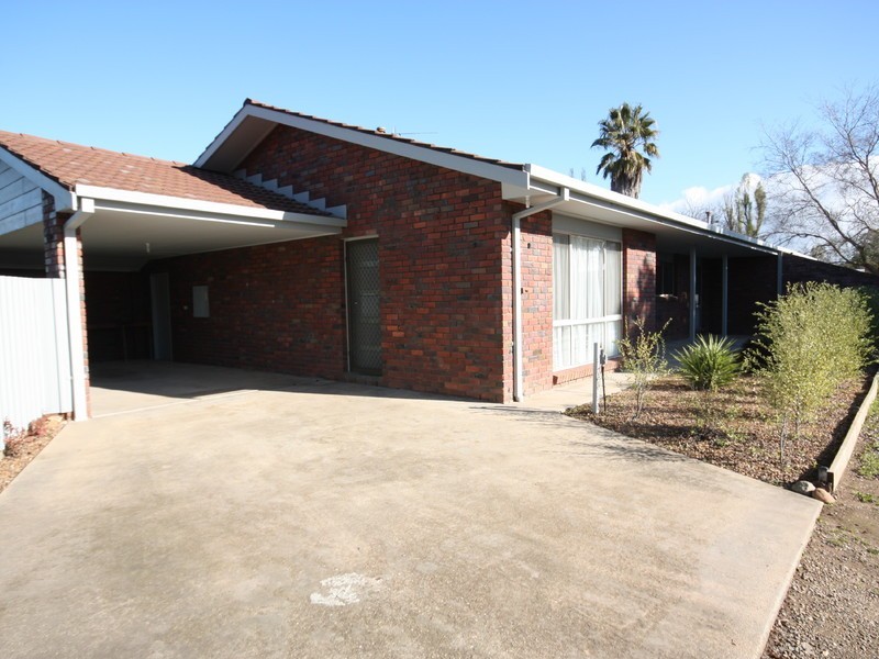 2/90 Salisbury Street, Benalla VIC 3672