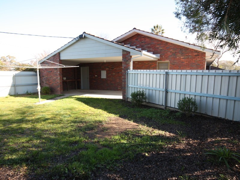 2/90 Salisbury Street, Benalla VIC 3672