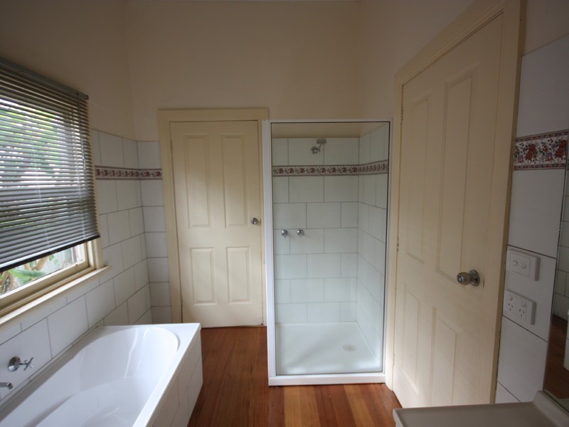 18 Mary Street, Benalla VIC 3672