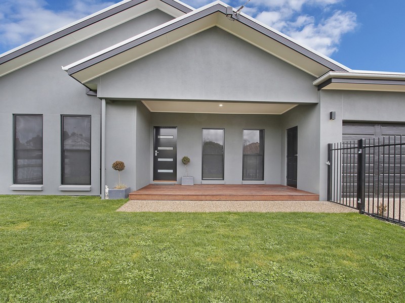 32 Salisbury Street, Benalla VIC 3672