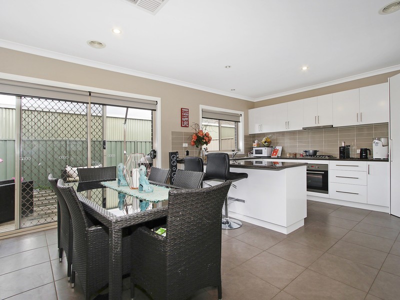 2/1 Mary Street, Benalla VIC 3672