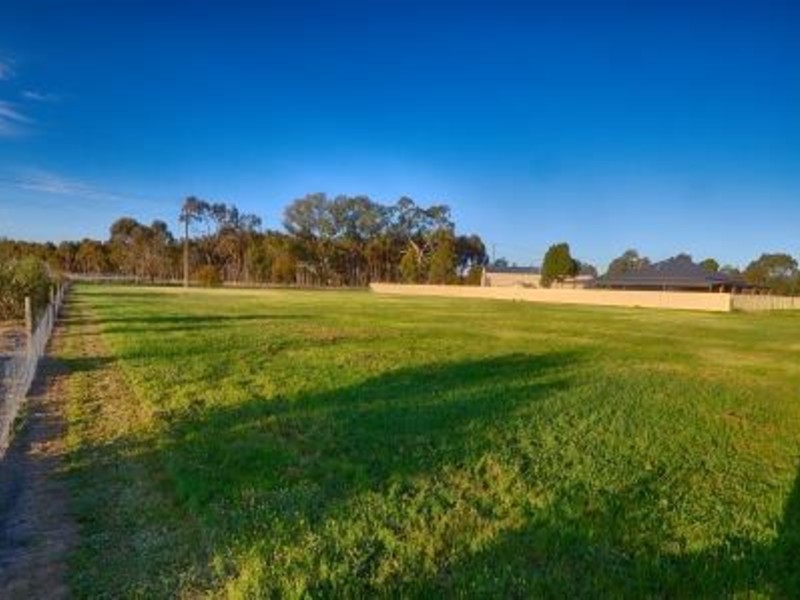 92 Racecourse Road, Benalla VIC 3672