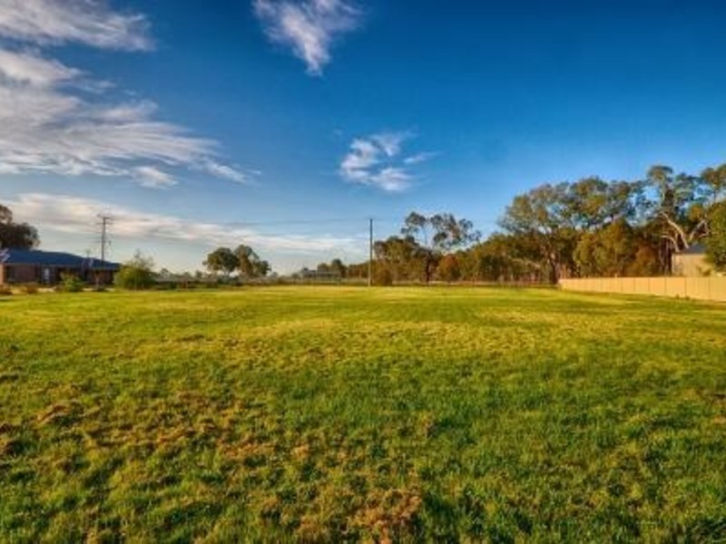 92 Racecourse Road, Benalla VIC 3672