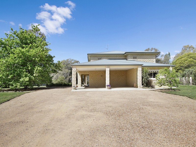 49 Grant Drive, Benalla VIC 3672