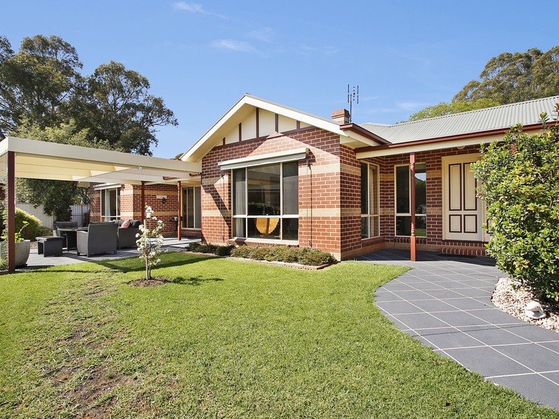 8 Park Place, Benalla VIC 3672