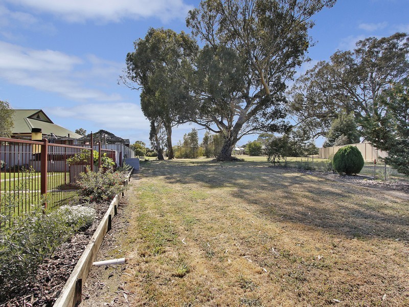 8 Park Place, Benalla VIC 3672