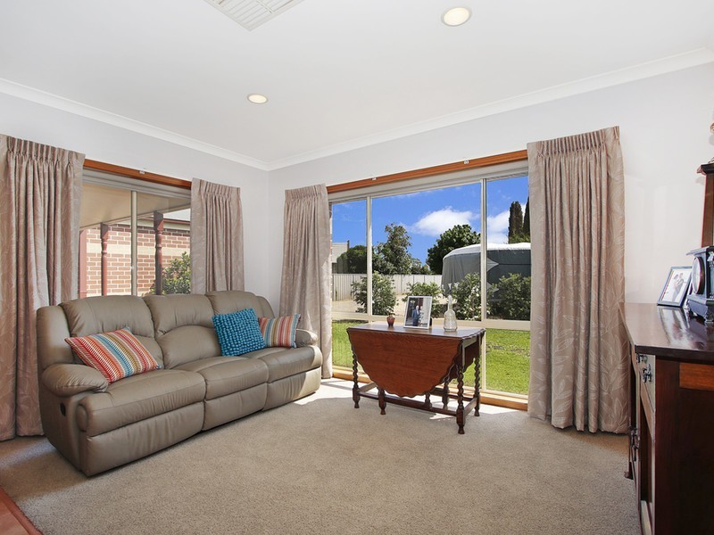 8 Park Place, Benalla VIC 3672