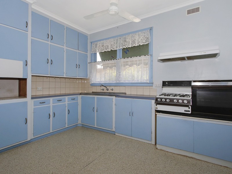 11 Royal Avenue, Benalla VIC 3672