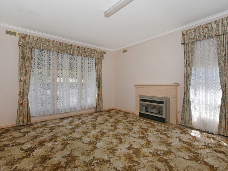 11 Royal Avenue, Benalla VIC 3672