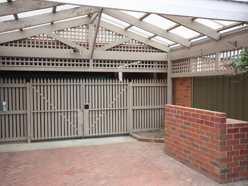 2 Exton Crescent, Benalla VIC 3672