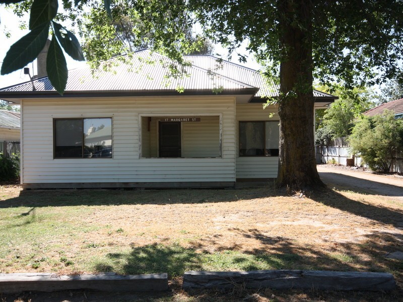 17 Margaret Street, Benalla VIC 3672