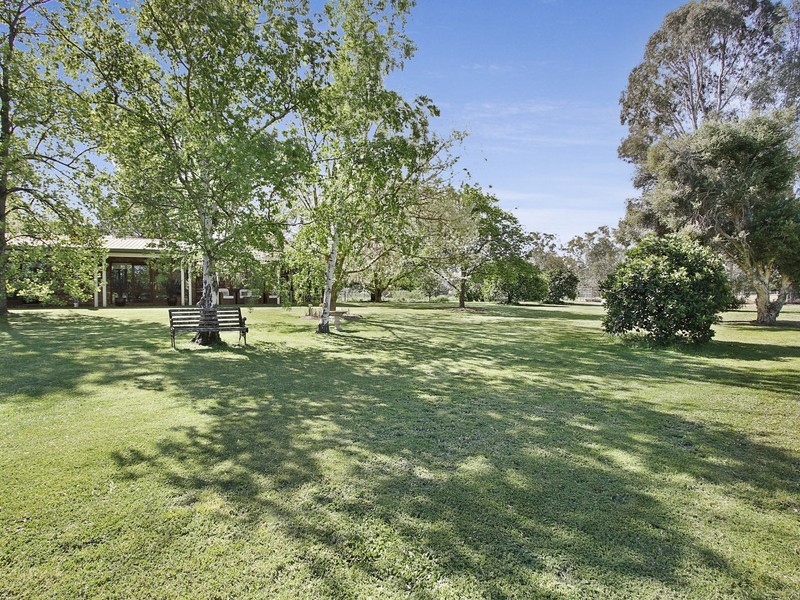 15 Grant Drive, Benalla VIC 3672