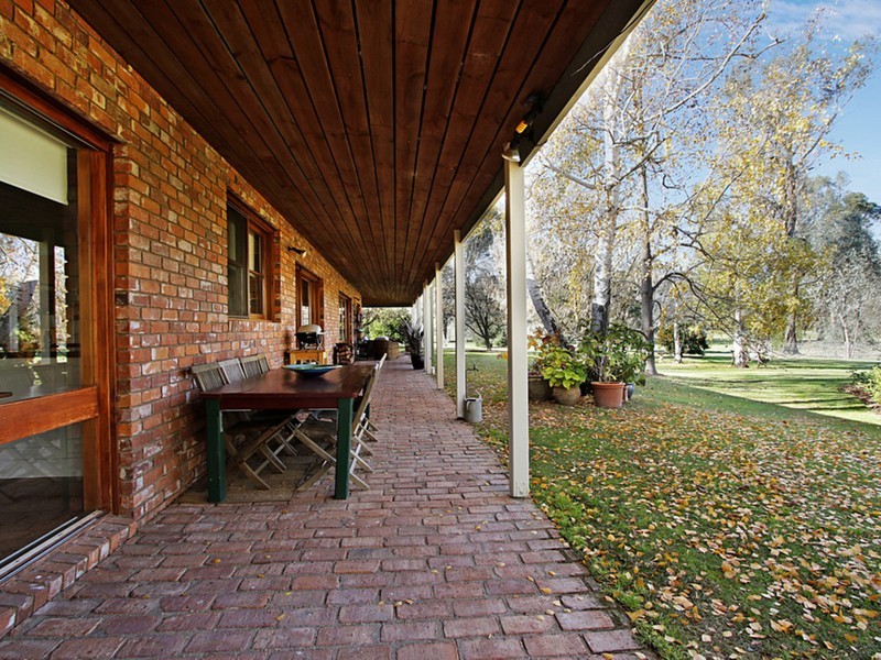 15 Grant Drive, Benalla VIC 3672