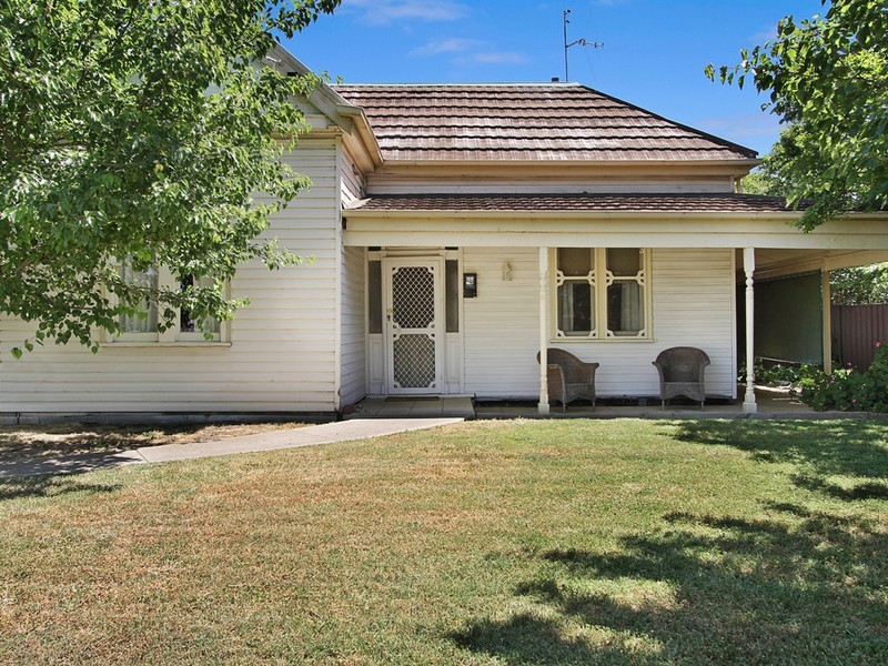 54 Smythe Street, Benalla VIC 3672