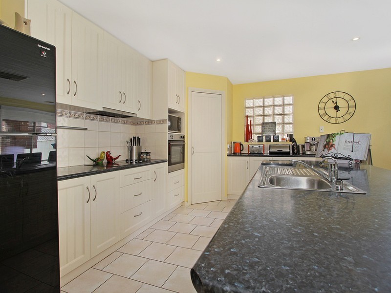 10 Monash Drive, Benalla VIC 3672