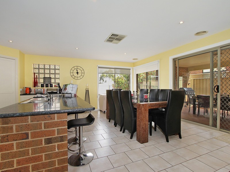 10 Monash Drive, Benalla VIC 3672