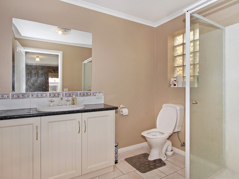 10 Monash Drive, Benalla VIC 3672