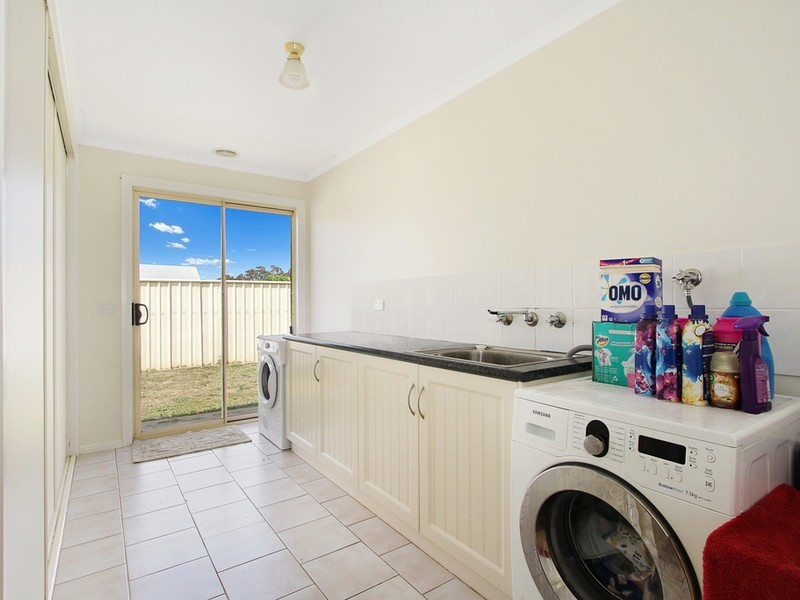 10 Monash Drive, Benalla VIC 3672