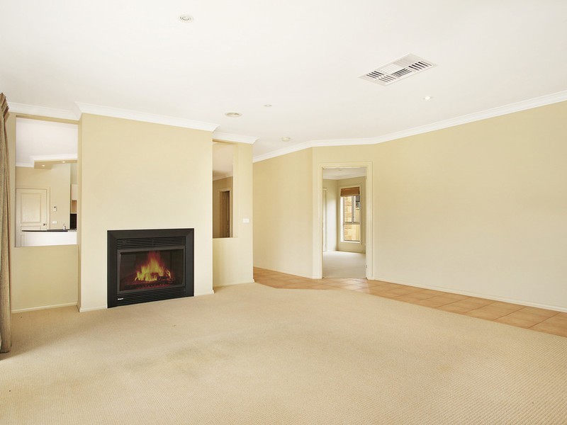 16 Schultz Street, Benalla VIC 3672