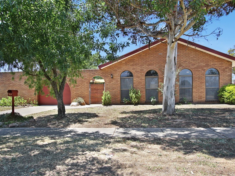 78 Coish Avenue, Benalla VIC 3672