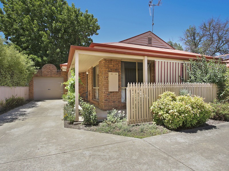 2/16 Benson Street, Benalla VIC 3672