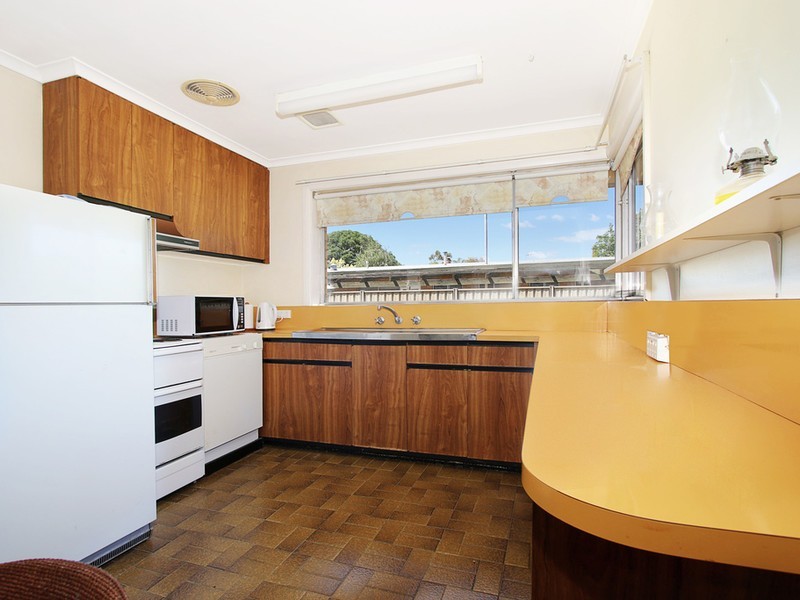 74 Coish Avenue, Benalla VIC 3672